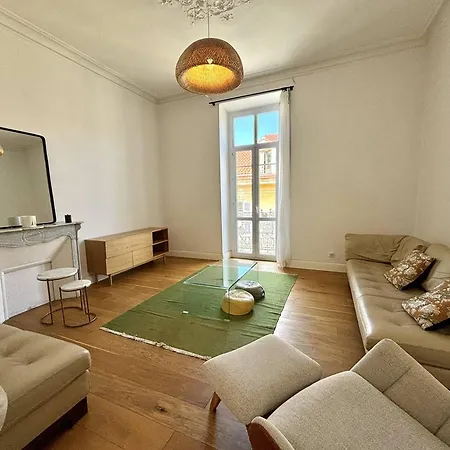 Apartment Renove Au Centre D'ajaccio, 3 Chambres, Clim, Proche Plage Et Commerces - Fr-1-61-637 *